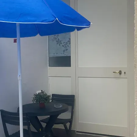 House Diego Disponibile Con Piccolo Giardino Apartment